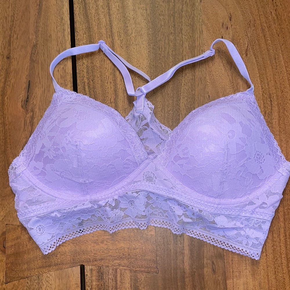 Victoria Secret Lavender Lace Bralette Size M NWT